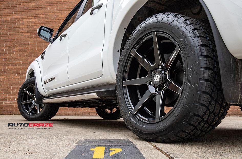 FORD RANGER AVALANCHE GLOSS BLACK MILLED ACCENTS